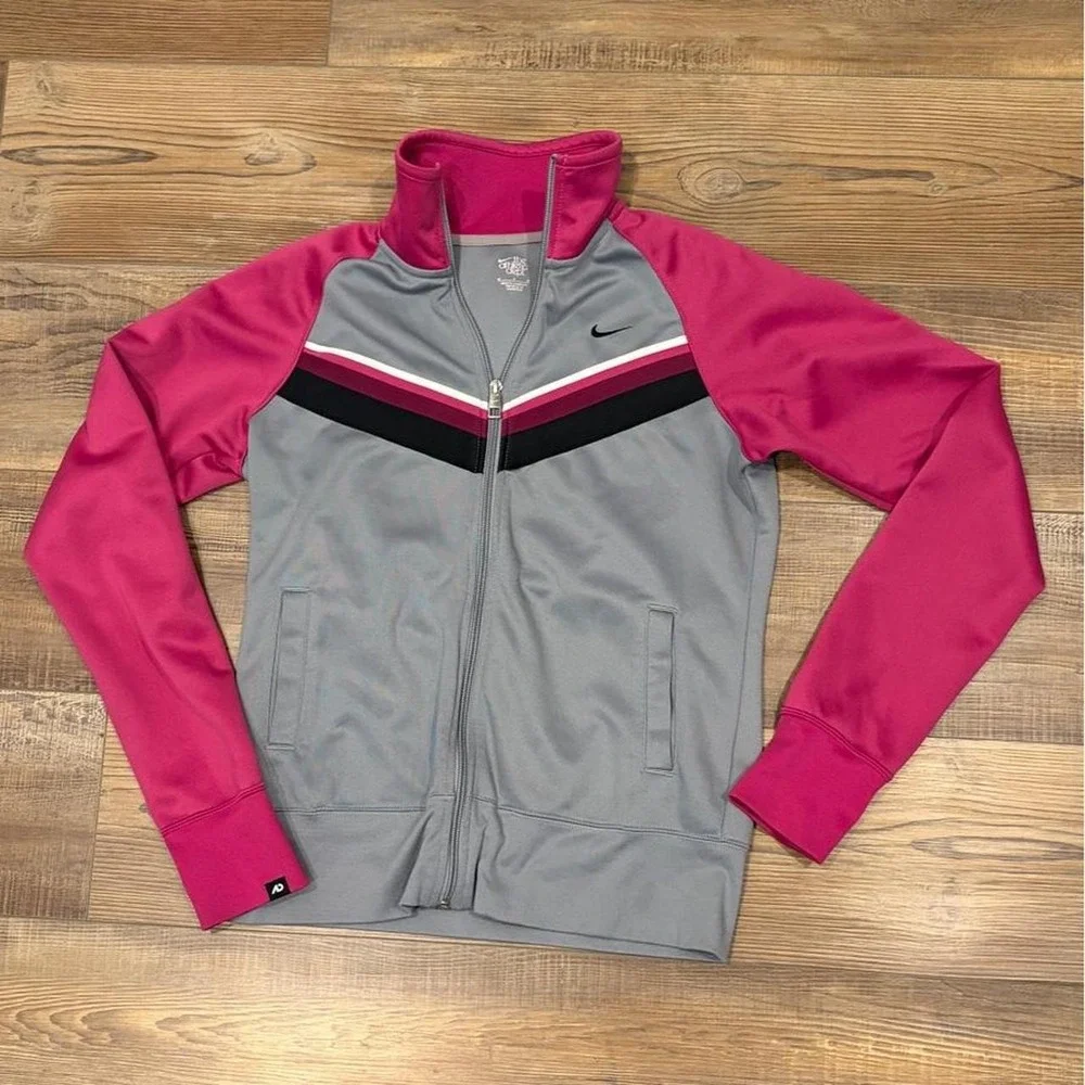 'Nike Y2K athletic zip Med jacket gray and pink zip-up jacket